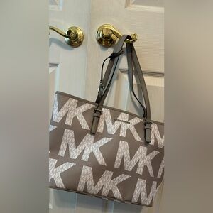 Michael Kors Tote
